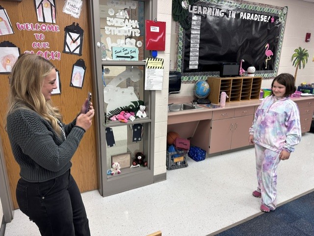 Delaney taking another AR photo